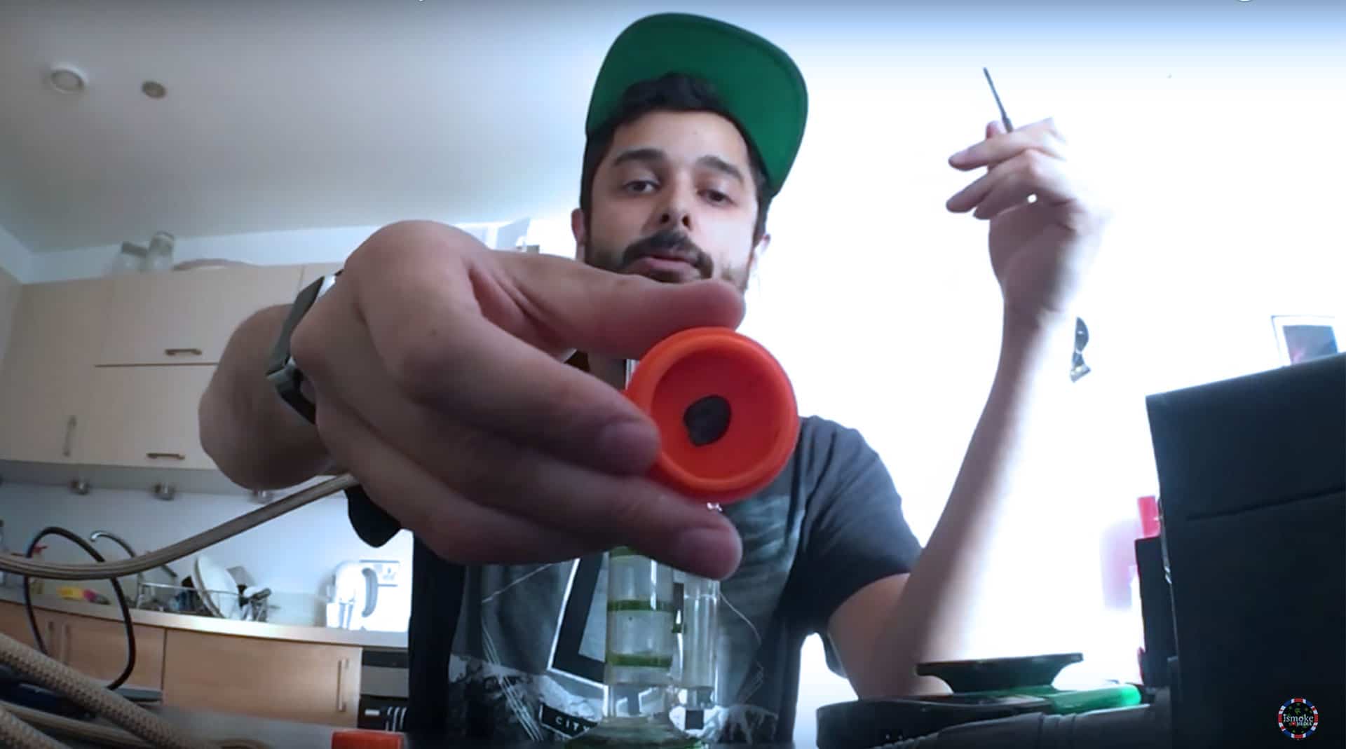 Dabbing Kief Rosin ISMOKE Cannabis UK